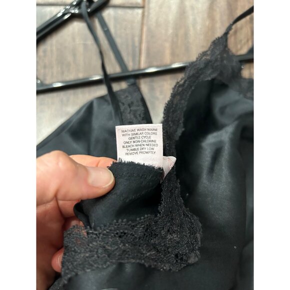 Victoria's Secret Black Lace Trim Satin Cami With Spaghetti Straps Size S - Picture 6 of 8